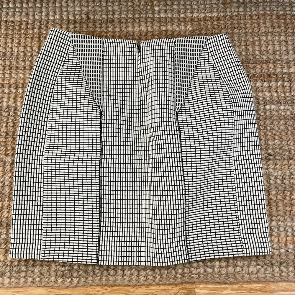 O’2nd wool skirt - Picture 2 of 5
